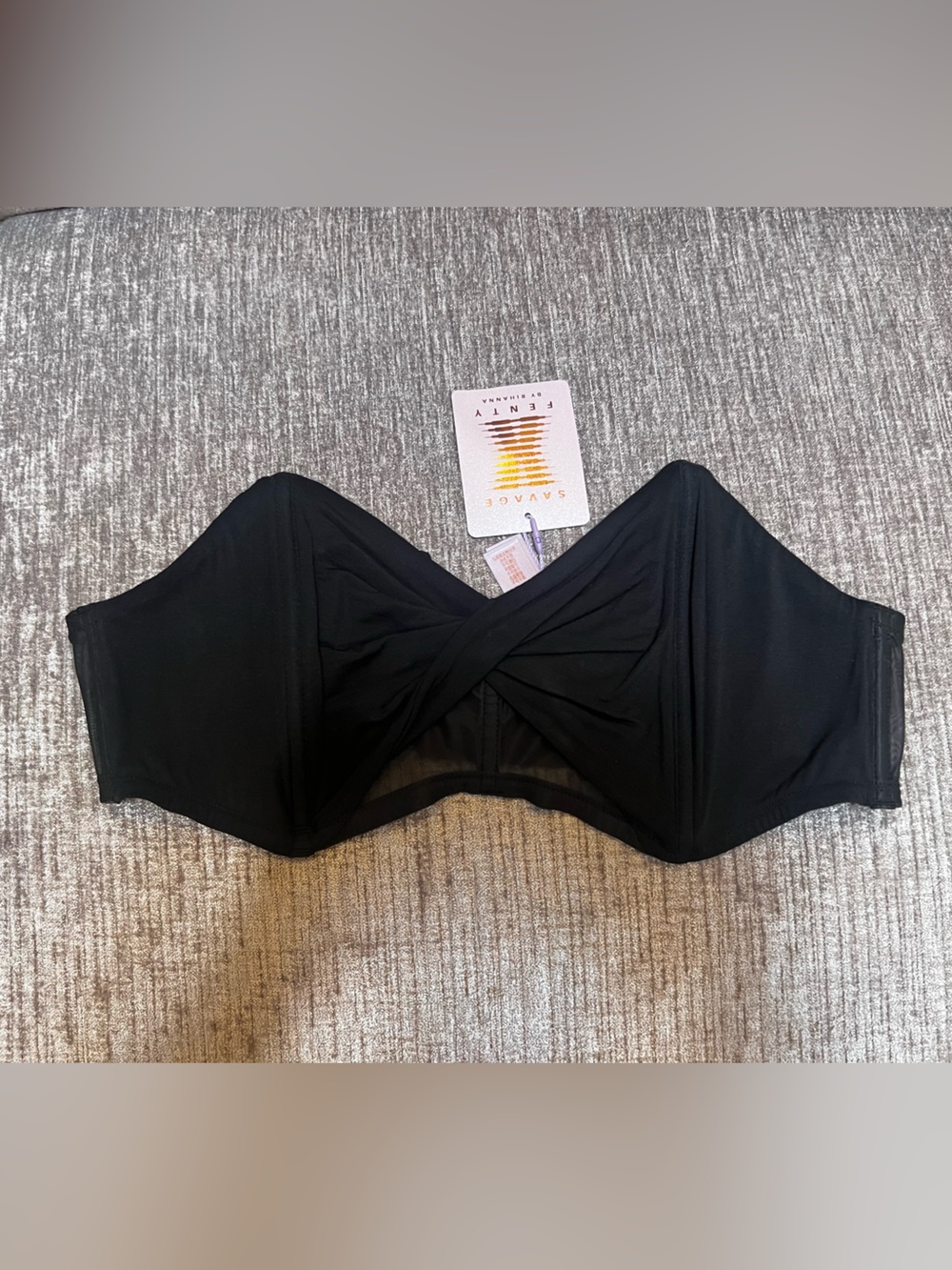 Savage X Fenty Black Twist-Front Seamless Bralette Large